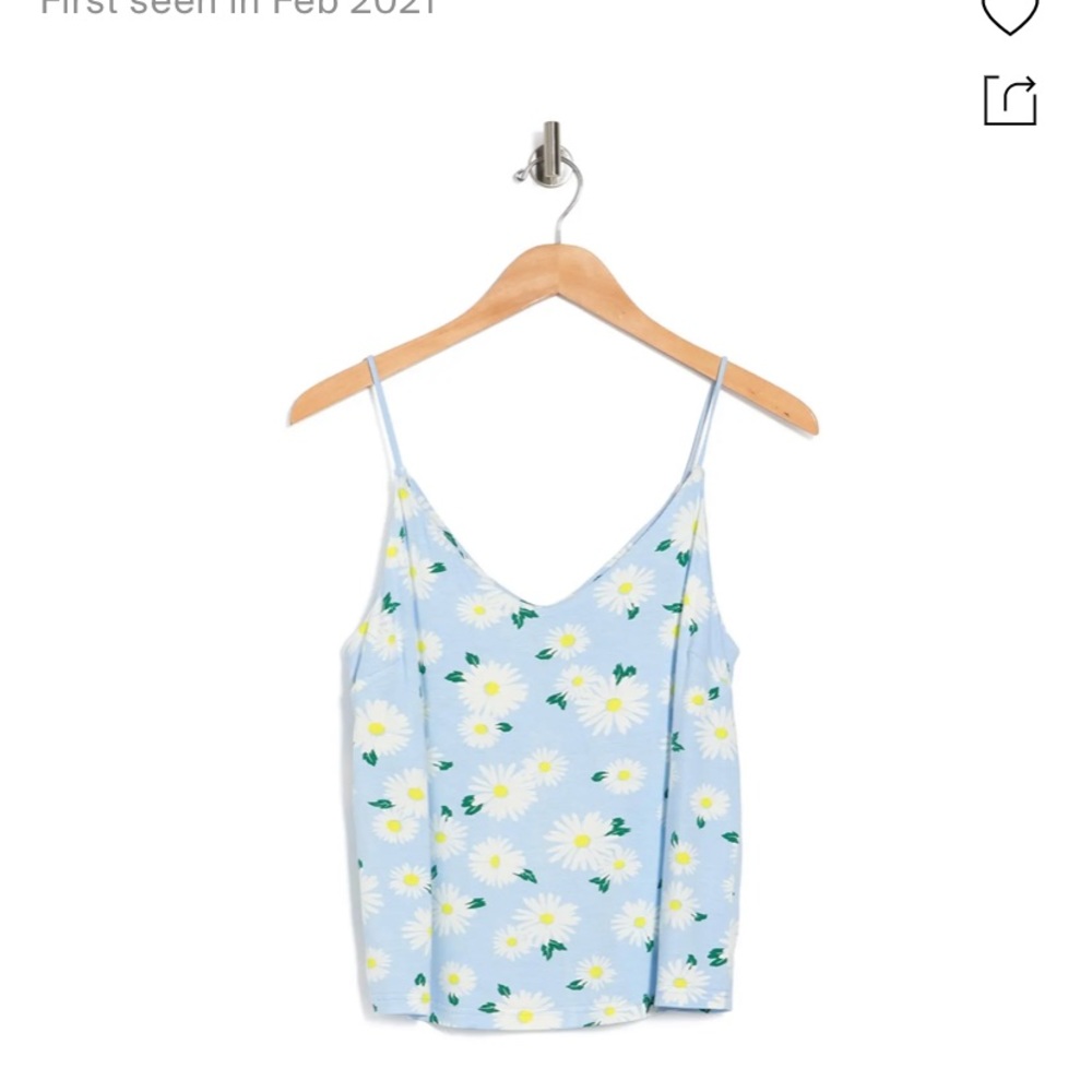 ABOUND XS 
Double V Printed Cami In Blue Daisy
$13